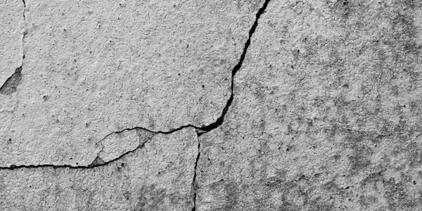 Trabajos Verticales en Fachadas de Edificios / Viviendas Ciutat Vella · Reparación, Sellado de Grietas y Desperfectos